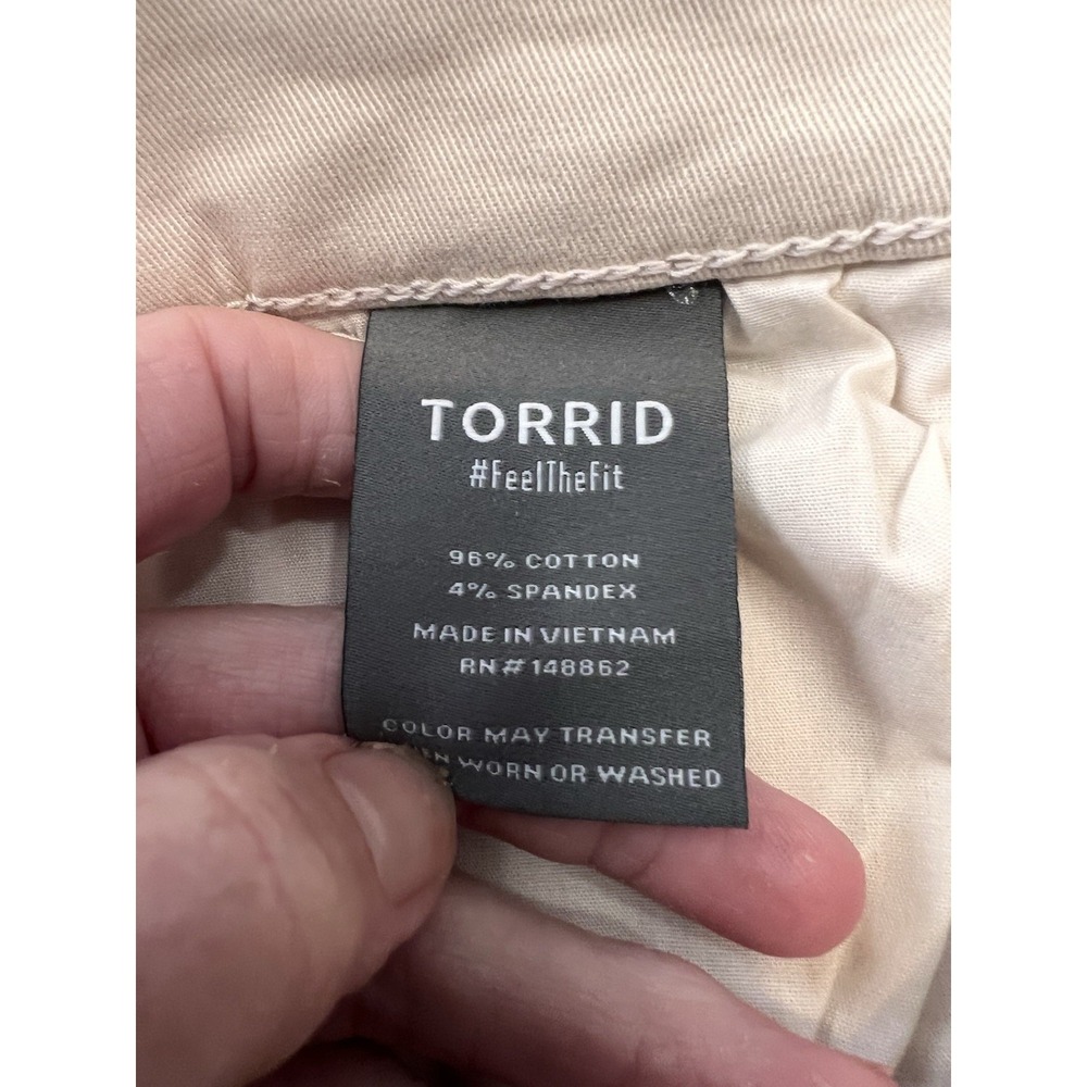 Torrid Feel The Fit Womens Pull On Beige Drawstring Elastic Waist Capri Size 1 - Picture 6 of 8